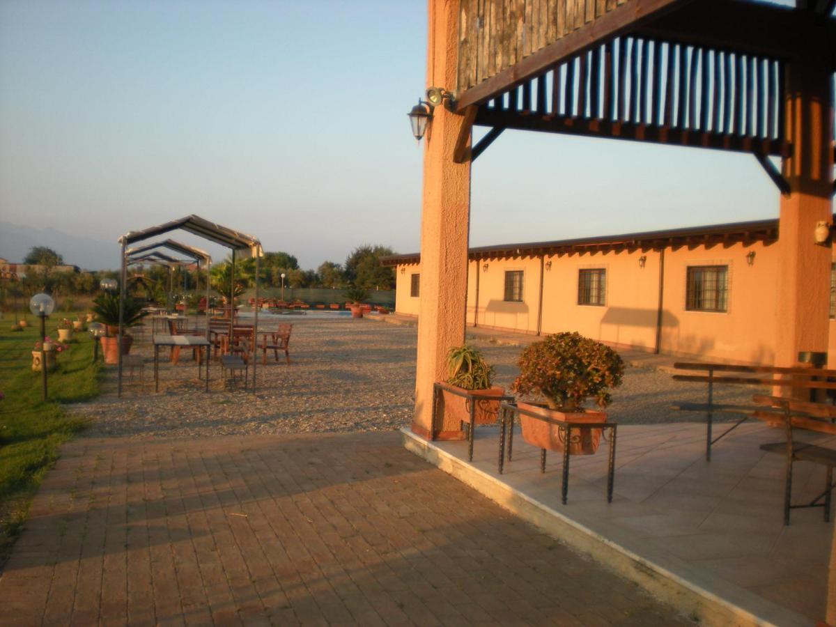 Agriturismo Il Borghetto Villa Foce del Sele Exterior photo